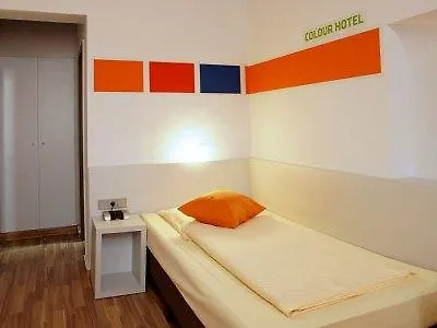 Hotel Colour 3*