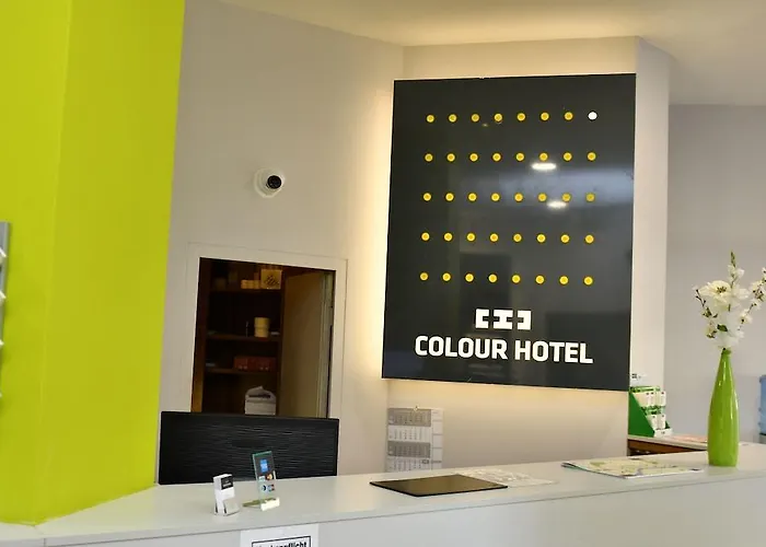 Colour Otel 3*